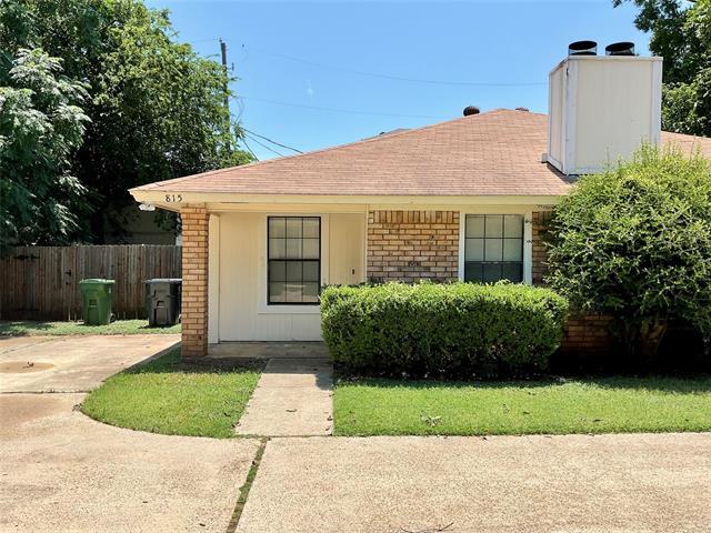 Foto principal - 815 N Mesquite St