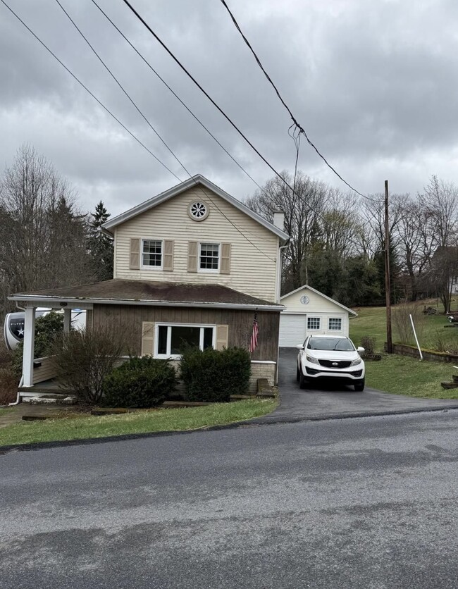 Building Photo - 2939 Frink St