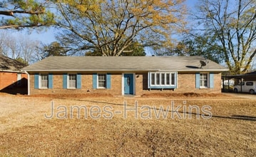 Building Photo - 1859 Llanfair Rd