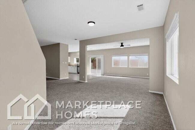 Foto del edificio - 10227 Cristalino Rd SW