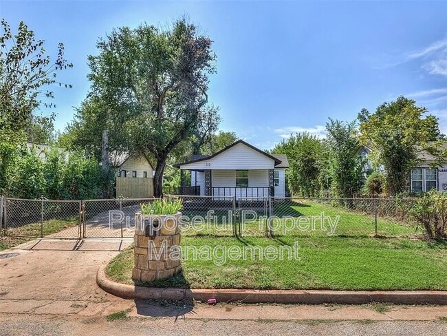 Building Photo - 710 SE 34th St