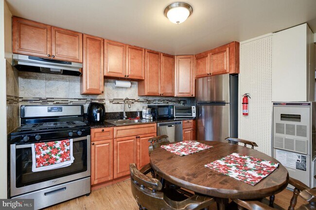 Foto del edificio - 115 Roberta Jean Ave