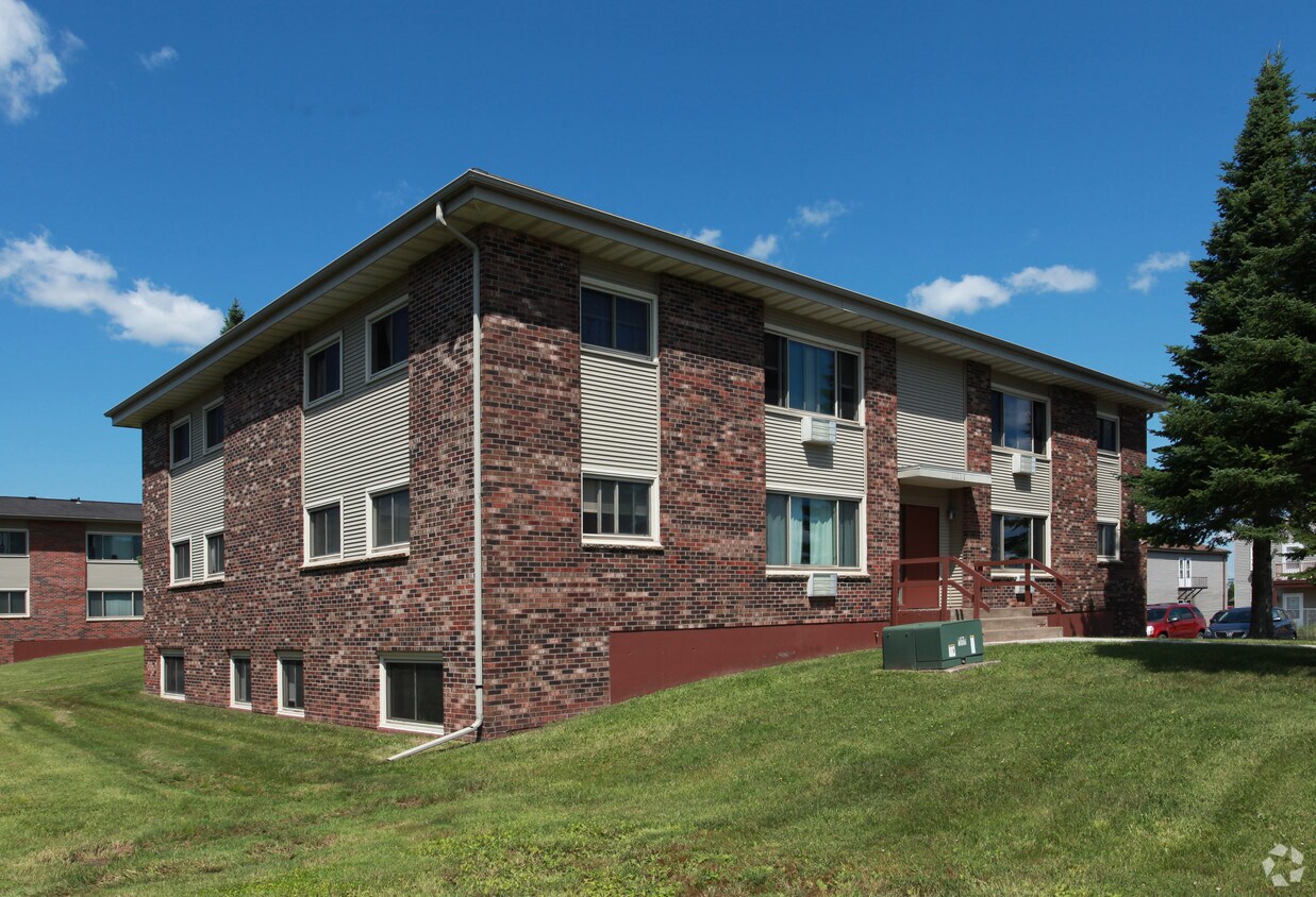 2625 Building 1 Apartments in Superior, WI