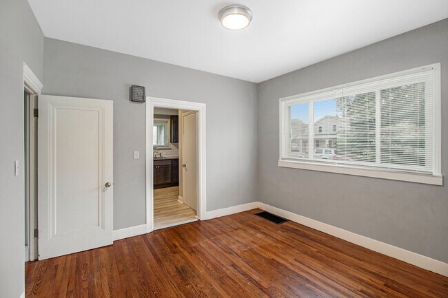 Foto del edificio - 901 Nagold St NW