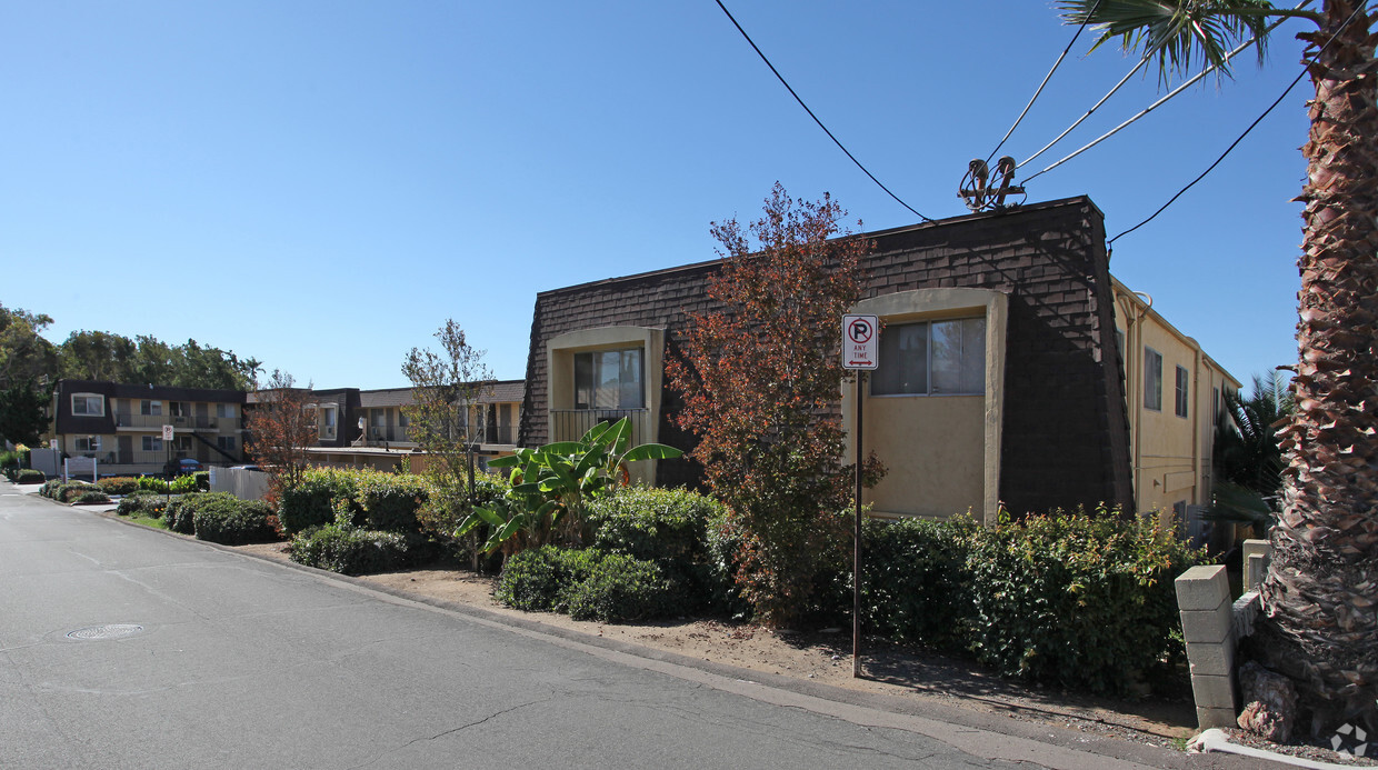 Foto del edificio - La Mesa Villa