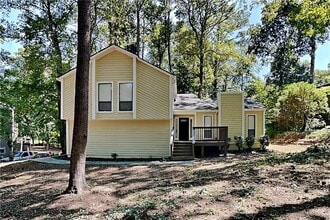 Building Photo - 2127 W Carlyle Ct