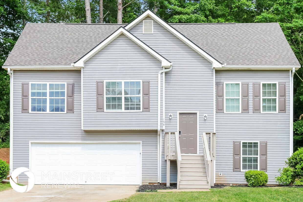 Primary Photo - 154 Mineral Springs Ln