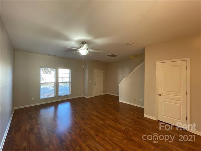 Building Photo - 1007 Laparc Ln