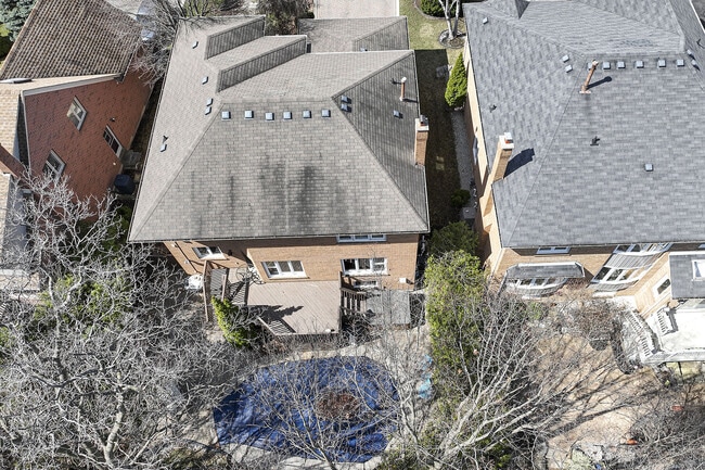 Building Photo - 3940 Rolling Valley Dr