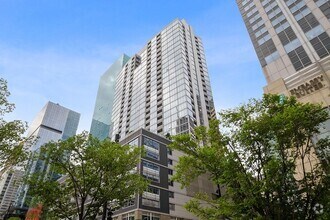 Building Photo - 240 E Illinois St