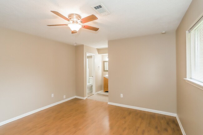 Building Photo - 4313 Lariat Dr