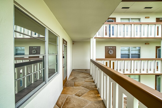 Building Photo - 438 Mansfield K