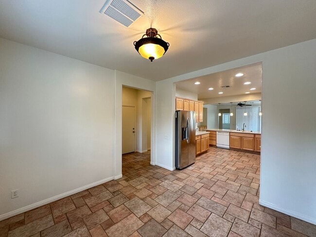 Building Photo - Echo Ridge At The Ridges In Summerlin-Unit 1