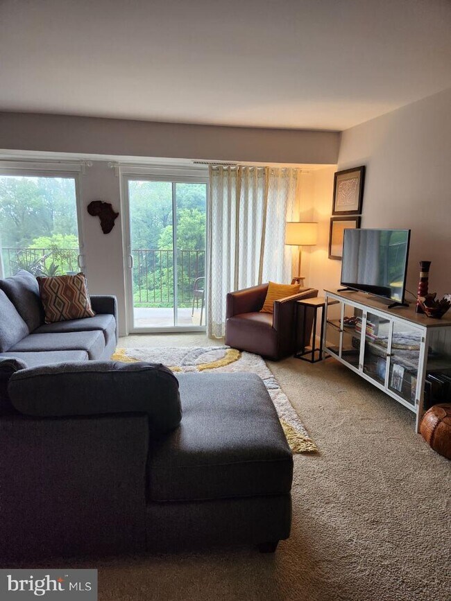 Building Photo - 9039 Sligo Creek Pkwy