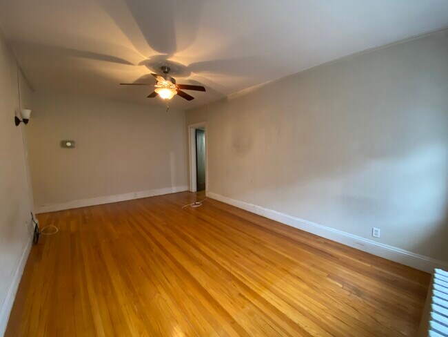 Foto del edificio - 85 Strathmore Rd