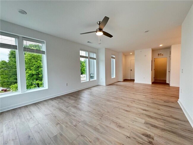 Building Photo - 371 Grant Cir SE