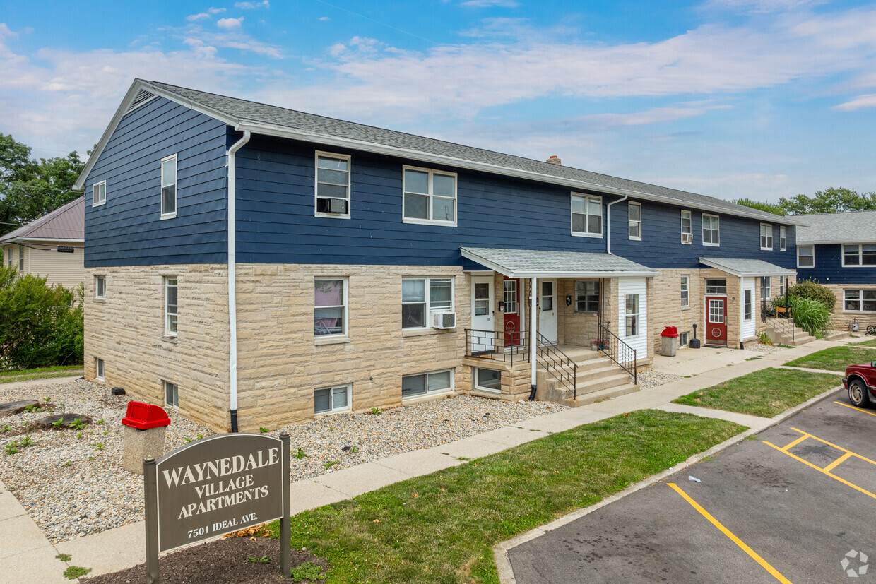 Foto principal - Waynedale Village Apartments