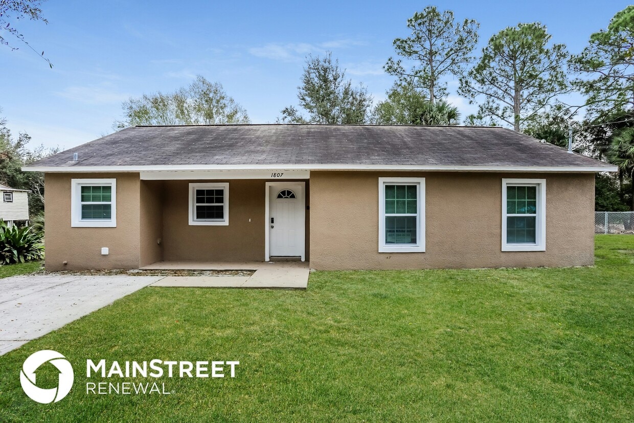 Foto principal - 1807 McCarthy Ave