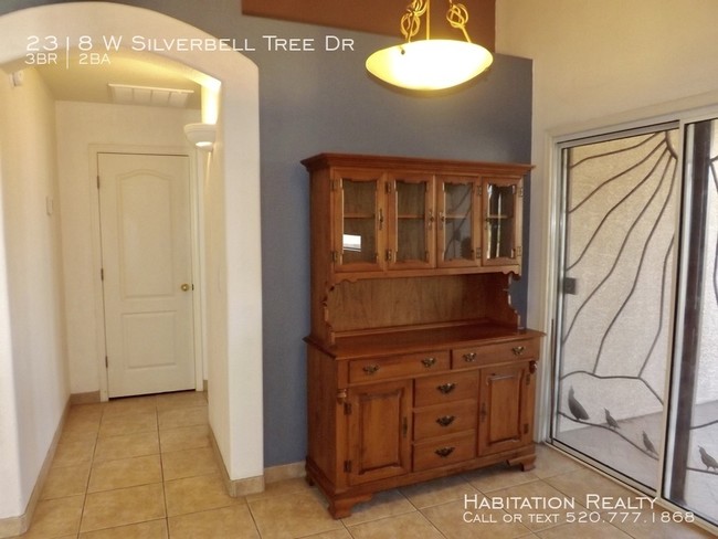 Building Photo - 2318 W Silverbell Tree Dr