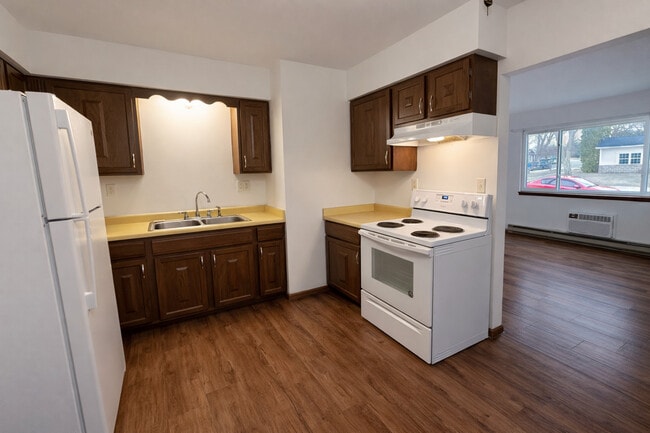 Building Photo - Eagle Rock Apartments