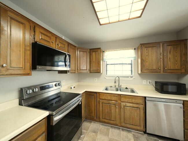 Foto del edificio - 3 Bed | 2 Bath | South Tulsa