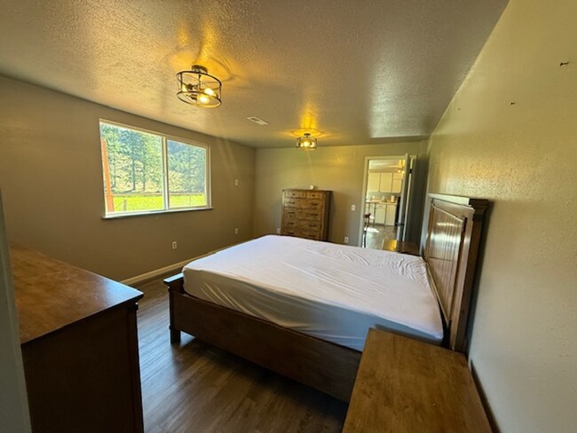 Foto del edificio - Country Home, 4 bed/2bath short term rental