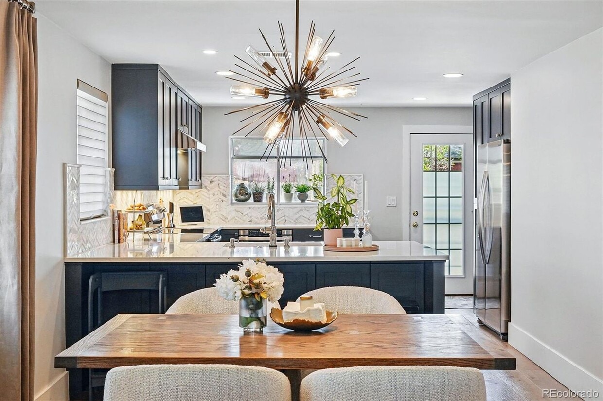 Kitchen - 796 Ivanhoe St