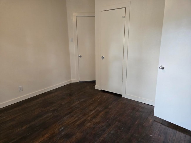 Photo - 912 S Gordon St House