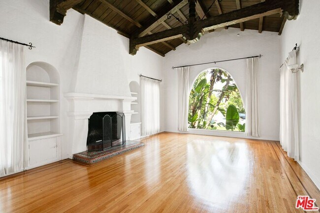 Foto del edificio - 333 S McCarty Dr