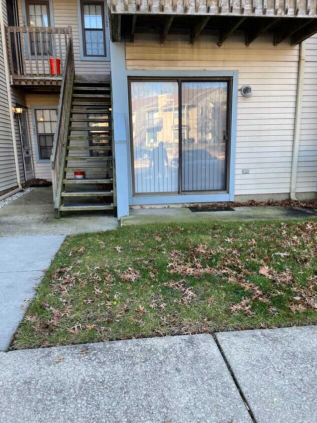 101 Ashton Ct Unit 101, West Deptford, NJ 08051 Condo for Rent in