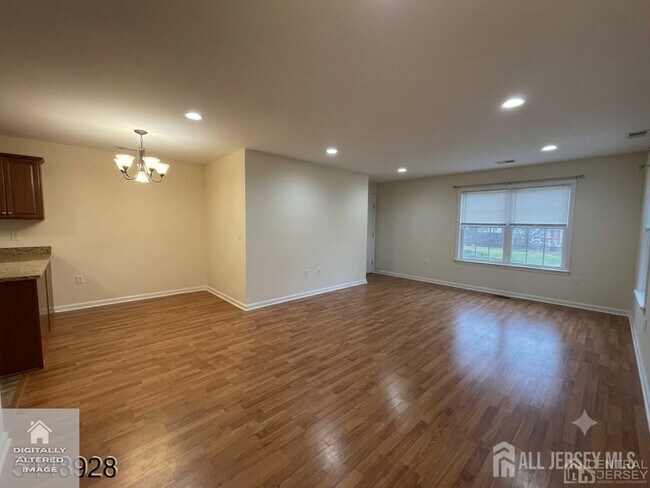 Building Photo - 156 Pennsylvania Way