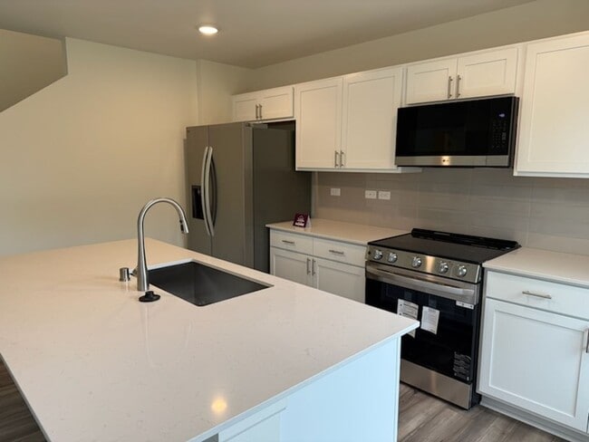 Building Photo - Sulton brand new home - 3 bedroom, 2.5 bath with 2 car garage - Available NOW!