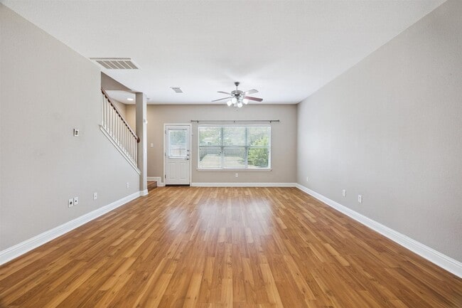 Foto del edificio - 7206 Providence Ave