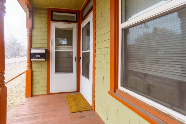 Building Photo - 3406 1/2 W Colorado Ave