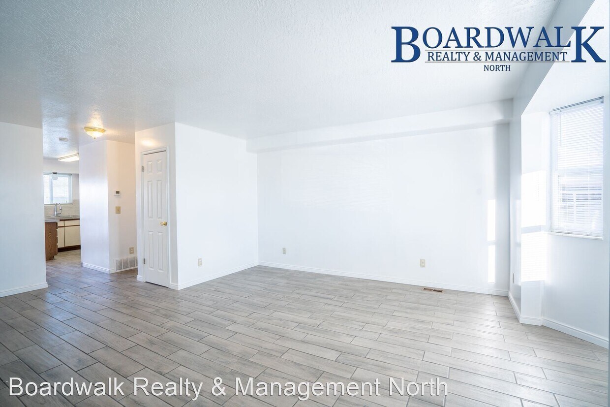 3 br, 2 bath House - 1714 E 5825 S #4 - 3 br, 2 bath House - 1714 E 5825 S  #4