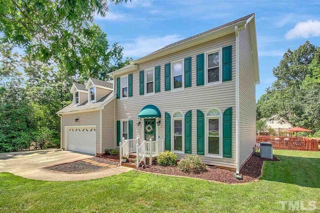 Building Photo - Room in Single Family Home on Daingerfield Dr
