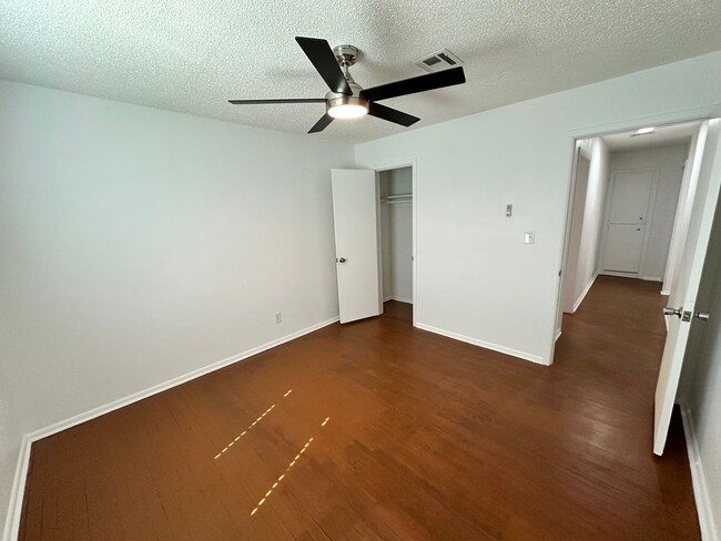 Foto del edificio - Updated 3-Bedroom, 1.5-Bath Home in NW OKC!