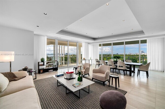 Foto del edificio - 4701 Meridian Ave