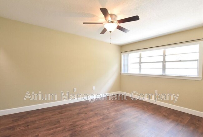 Foto del edificio - 321 NW 21st Ln