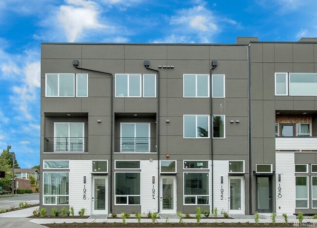 Building Photo - 1926 NW 65th St