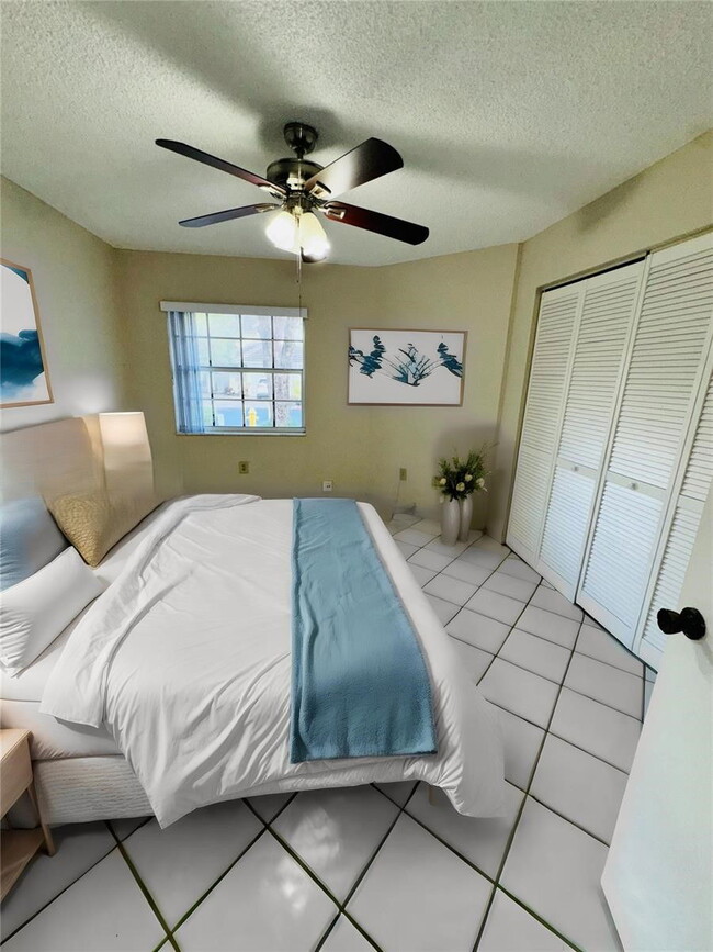 Photo - 4732 NW 98 Pl House