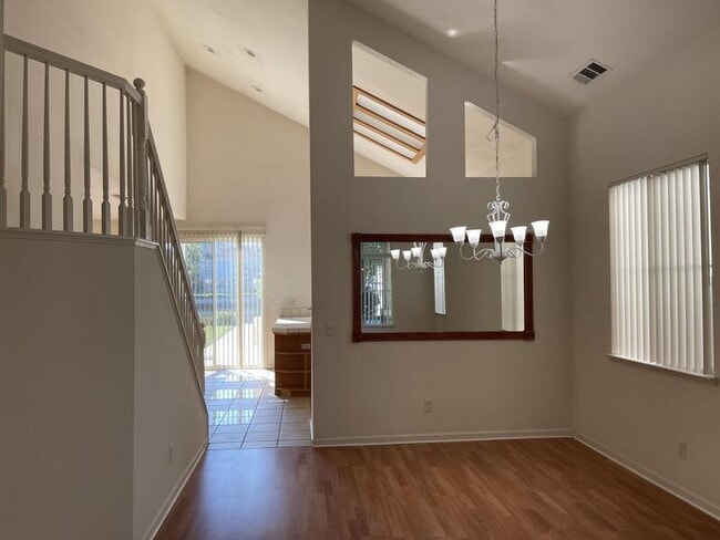 Building Photo - 4964 Bay View Cir