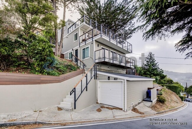 Building Photo - 822 Humboldt Rd