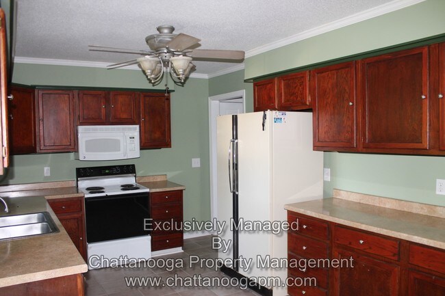 Building Photo - 368 Shannon Dr