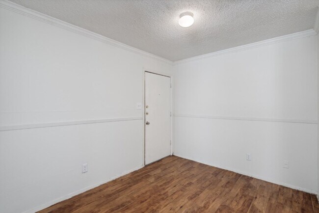 Foto del edificio - 4105 Speedway, Unit 105