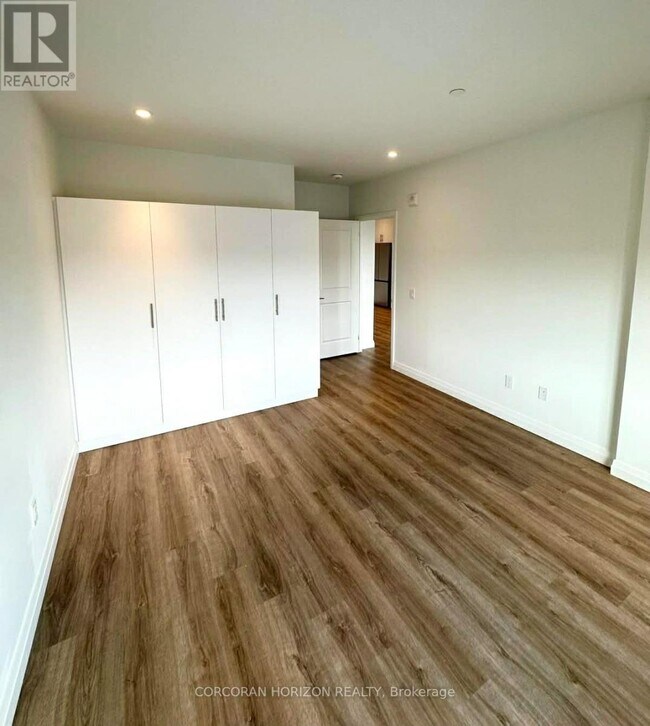 Building Photo - 525 New Dundee Rd