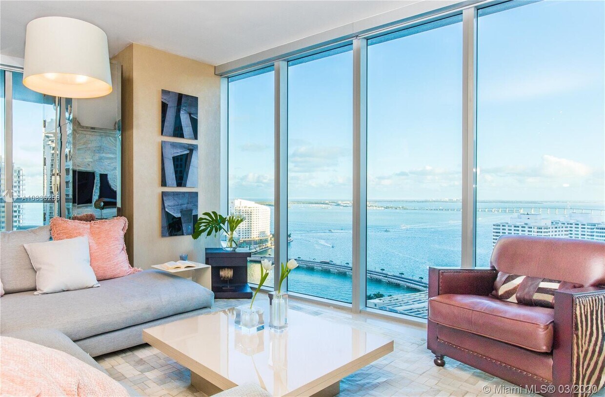 Primary Photo - 485 Brickell Ave