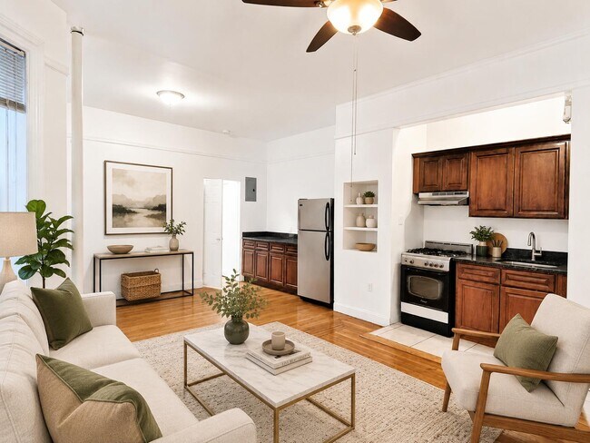 Building Photo - 45 Tiemann Pl