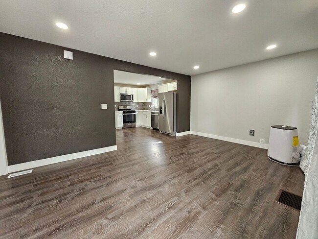 Building Photo - Quaint 3-Bedroom Home in Colorado Springs ...