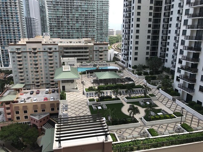 Foto del edificio - 55 SW 9th St
